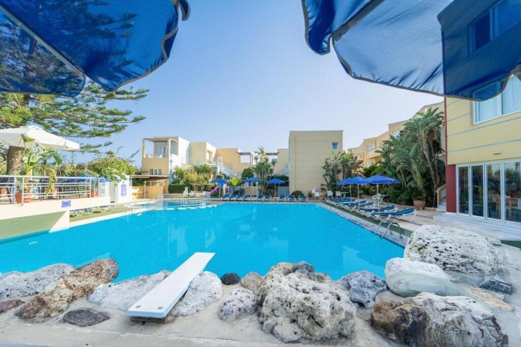 חאניה Futura Apartments מראה חיצוני תמונה